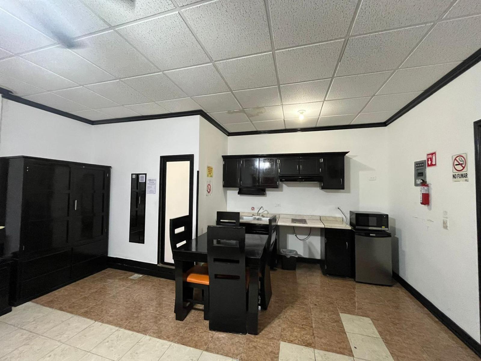 Hotel Garcias Suites, Linares Dış mekan fotoğraf